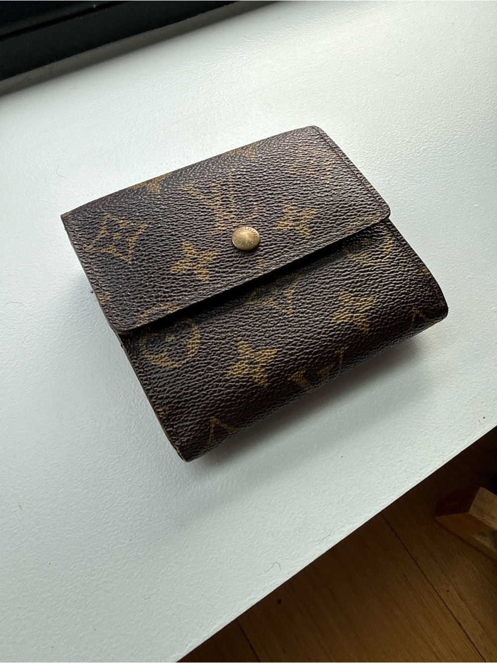 Authentic Louis Vuitton Monogram Victorine Wallet